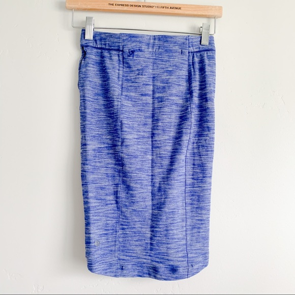Lululemon skirt- perfect condition - Picture 2 of 4